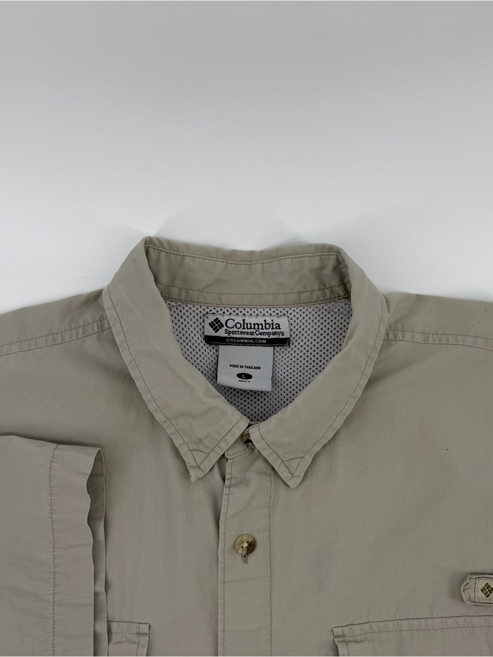 Columbia Men's Light Beige Button-Down Casual Shirt L